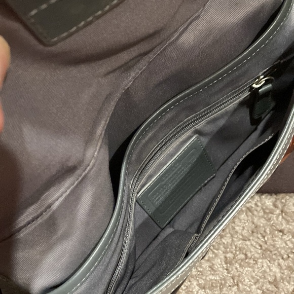 Coach purse LQQK - Picture 3 of 7